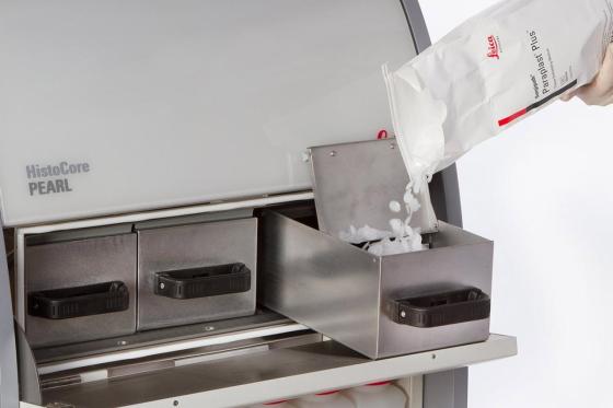 HistoCore PEARL Tissue Processor paraffin baths
