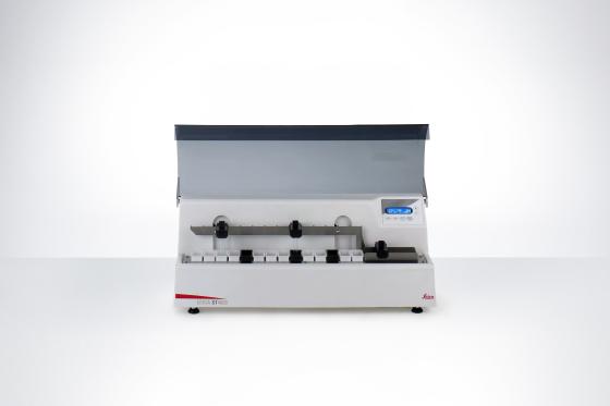 Leica ST4020 with optional plexiglas hood